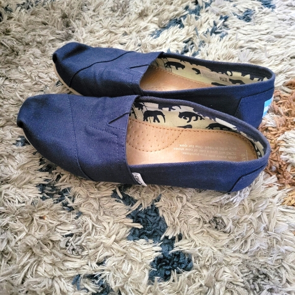 TOMS | Canvad Slip - On | Navy Blue | Women's Size 6 - Picture 5 of 8